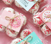 Thumb_gallery-1453842265-valentines-donuts-635