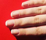 Thumb_elle-french-manicure