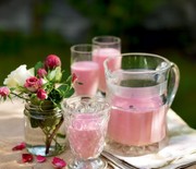 Thumb_531208-1-eng-gb_lychee-raspberry-and-rose-smoothie-470x540