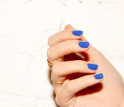 Thumb_slider_1_-_top_5__the_best_blue_nail_polishes